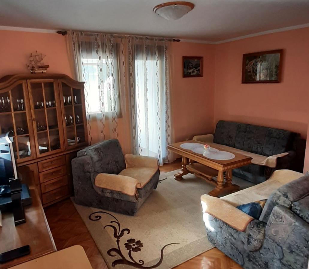 Apartman Sofija Плужине Экстерьер фото